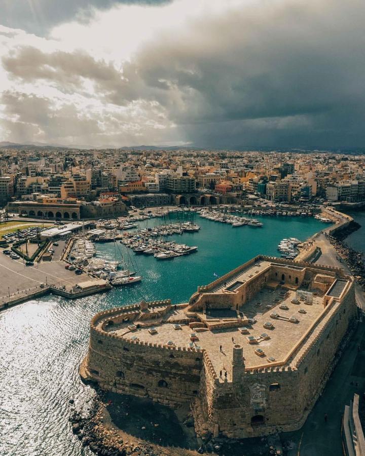 Minos By Agora Luxury Apartments In The Heart Of Heraklion מראה חיצוני תמונה